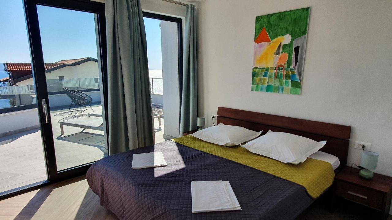 Apartments Marina Omiš Buitenkant foto