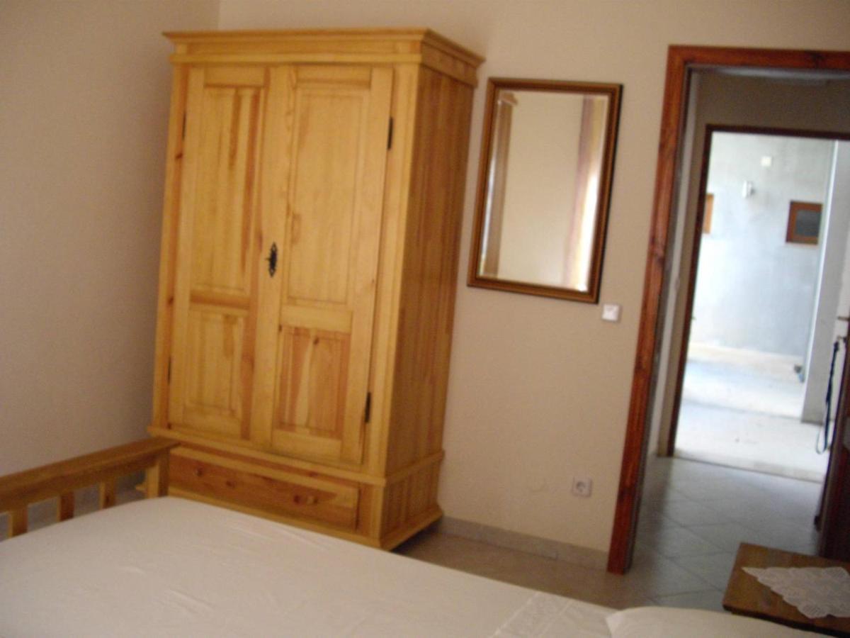 Apartments Marina Omiš Buitenkant foto